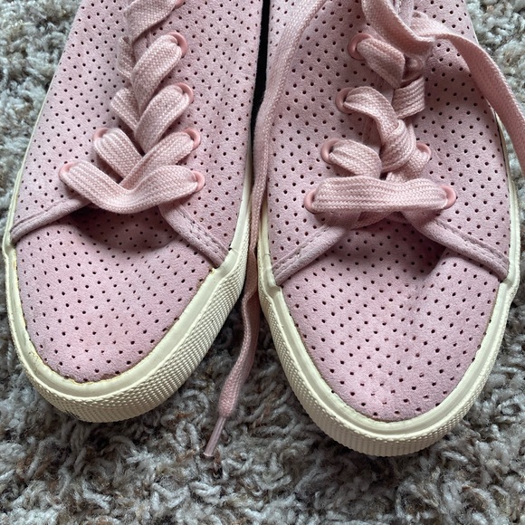 Shoes - Picture 6 of 6